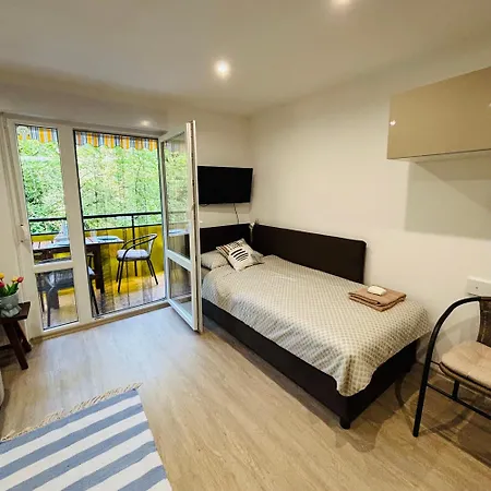 Kucko A Parton * Фоньод